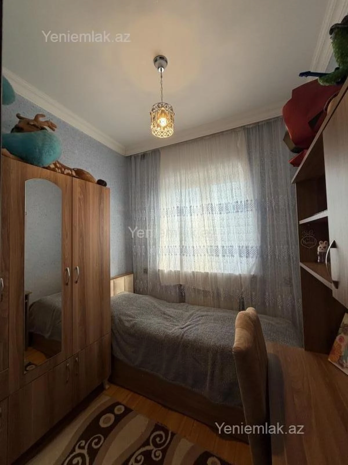 Satılır 5 otaqlı həyət evi 180 m²