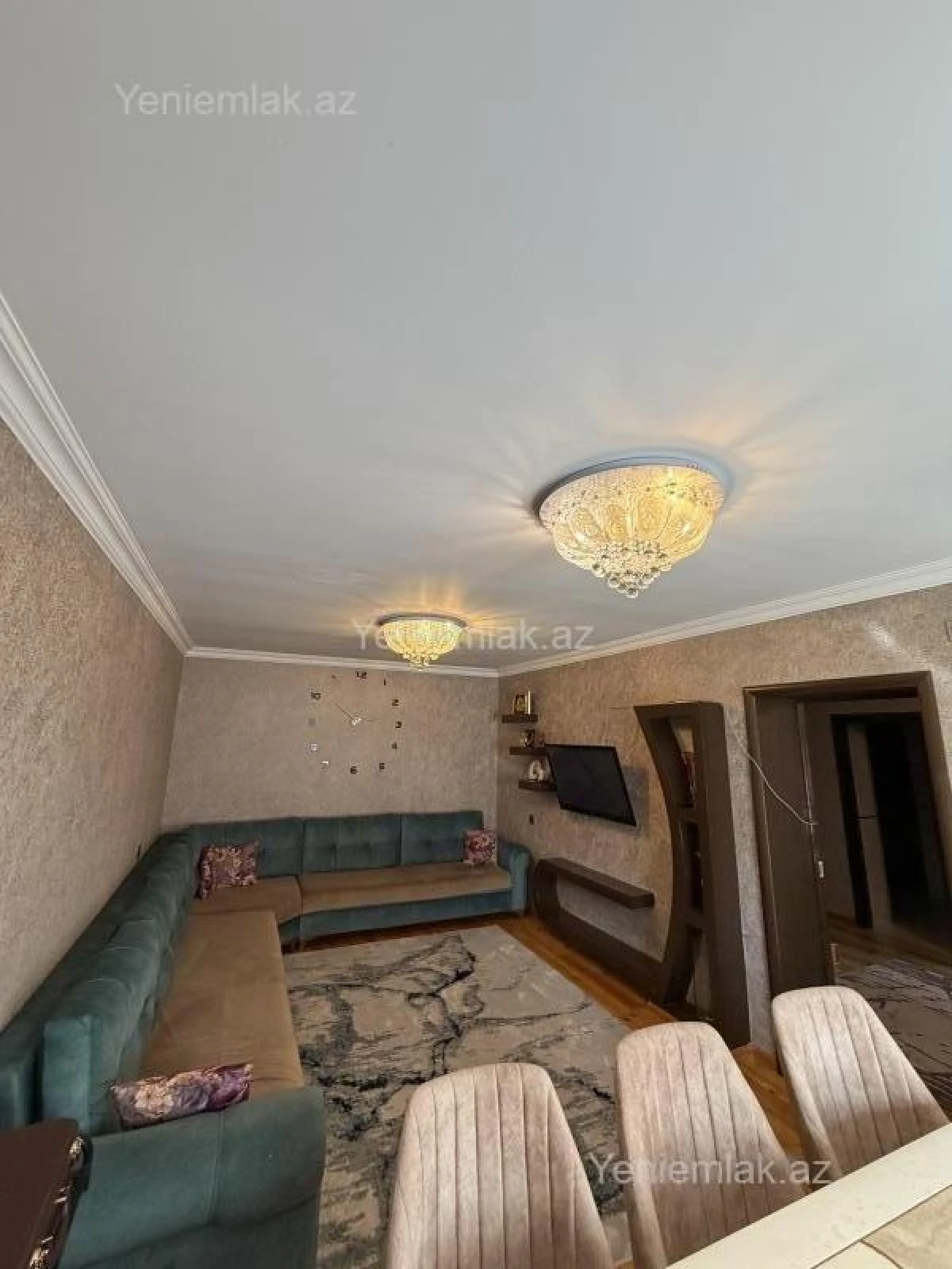 Satılır 5 otaqlı həyət evi 180 m²