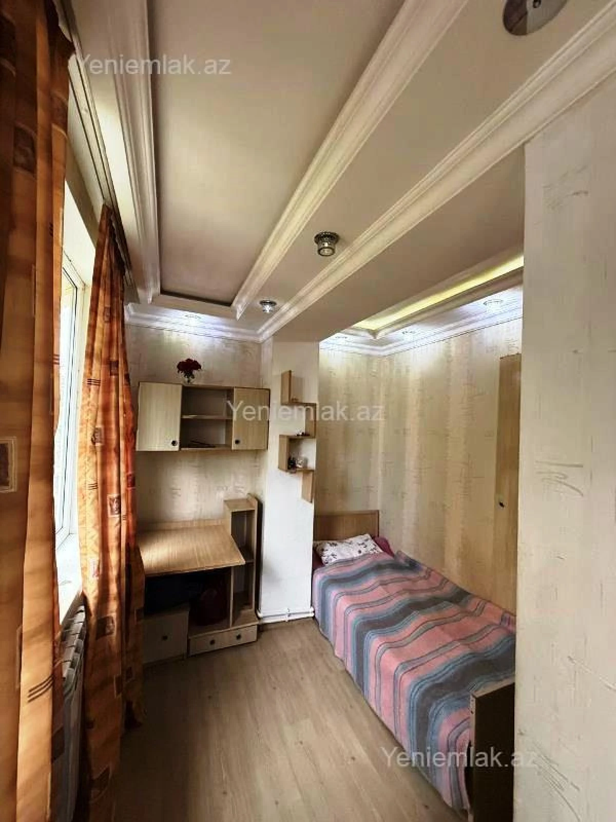 Satılır 2 otaqlı köhnə tikili 45 m²