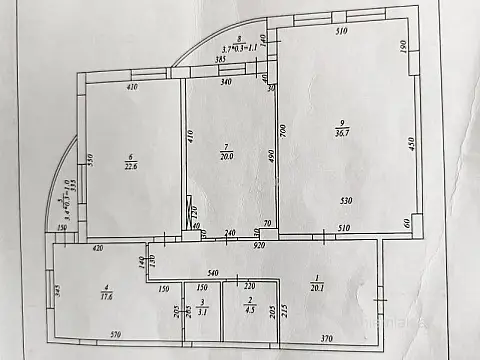 Satılır 3 otaqlı yeni tikili 131.5 m²