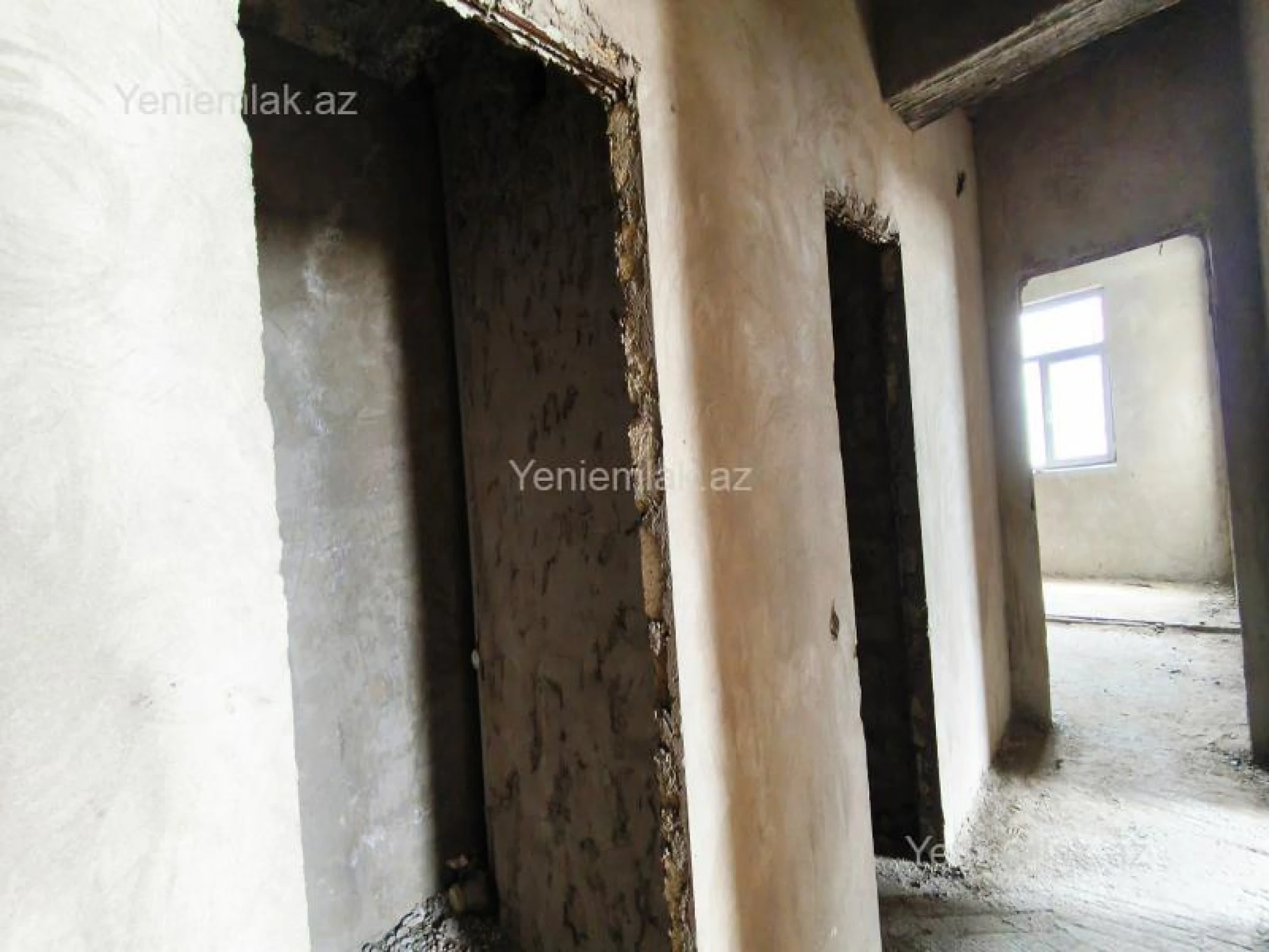 Satılır 3 otaqlı yeni tikili 131.5 m²