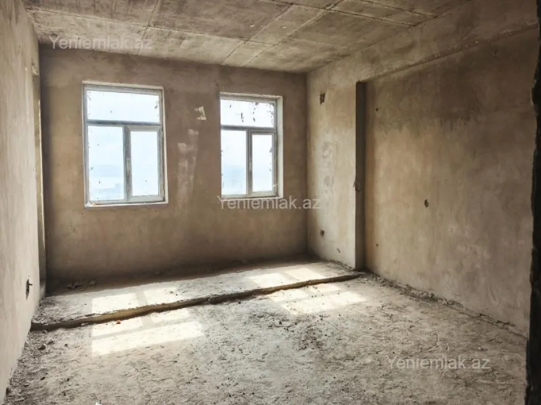 Satılır 3 otaqlı yeni tikili 131.5 m²