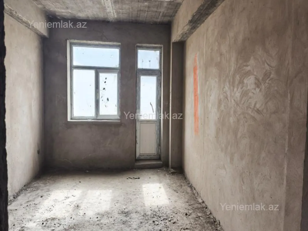 Satılır 3 otaqlı yeni tikili 131.5 m²