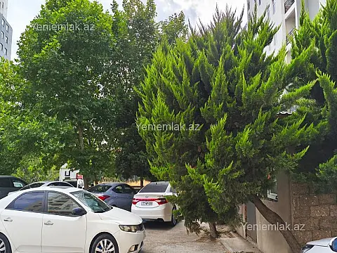Satılır 3 otaqlı yeni tikili 131.5 m²