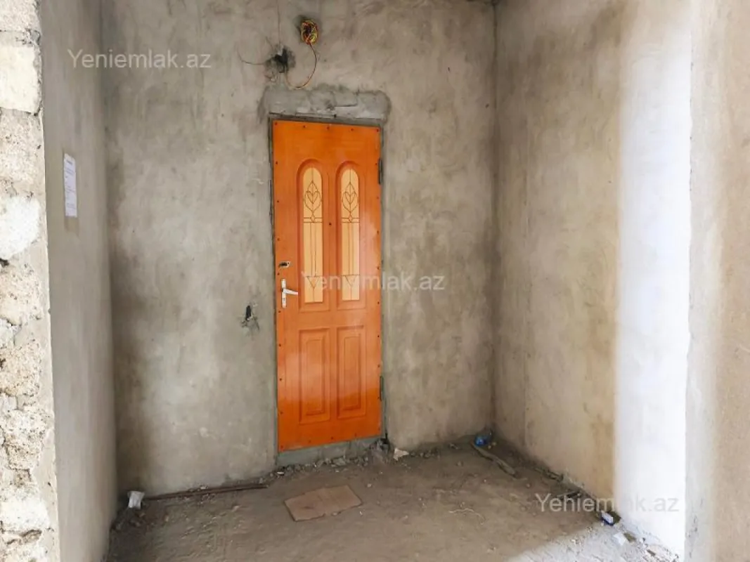 Satılır 3 otaqlı yeni tikili 131.5 m²