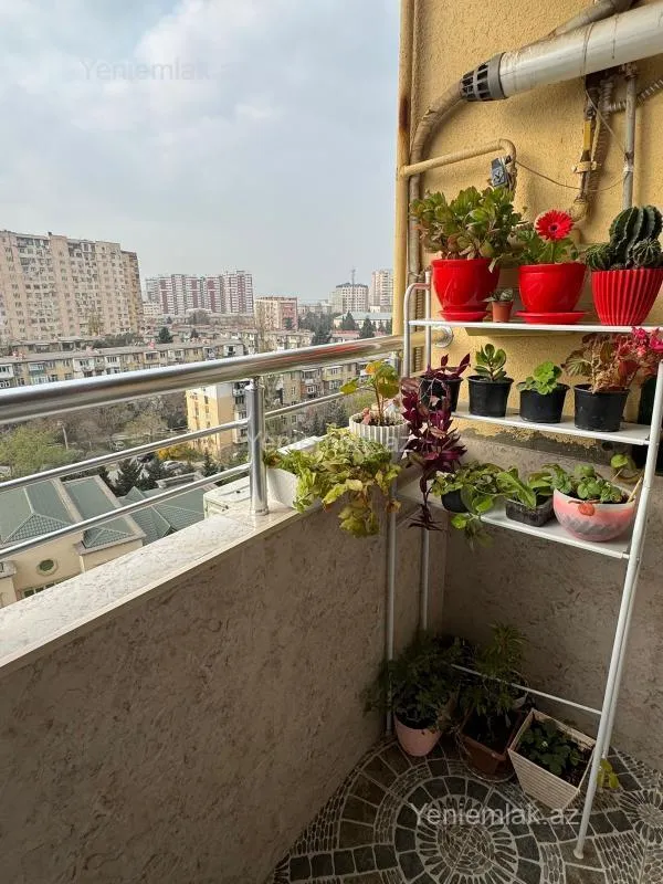 Satılır 2 otaqlı yeni tikili 80 m²