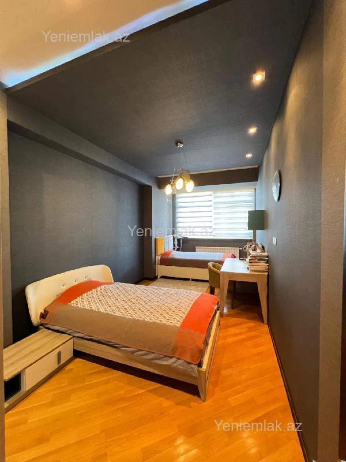 Satılır 3 otaqlı yeni tikili 160 m²