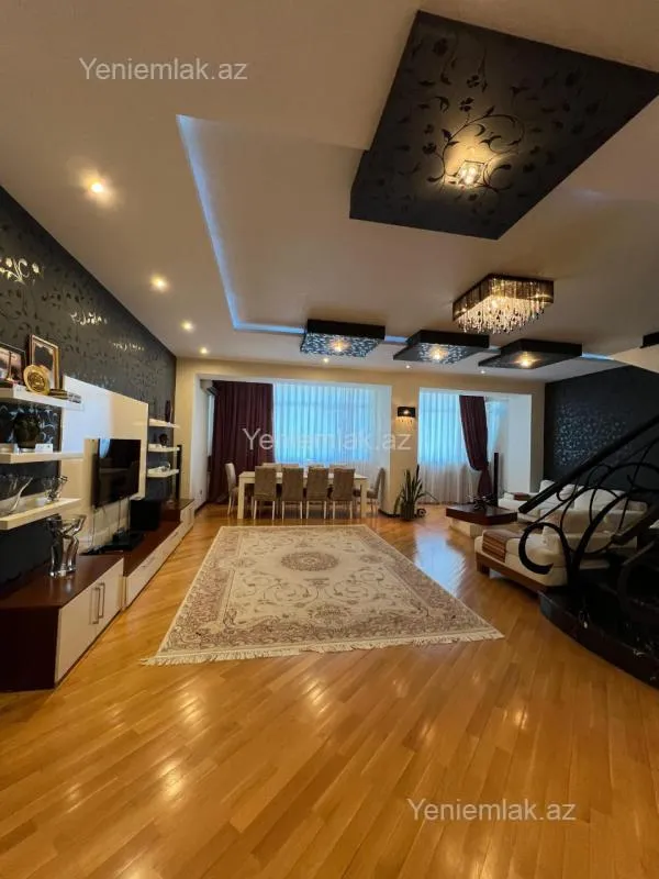 Satılır 3 otaqlı yeni tikili 160 m²