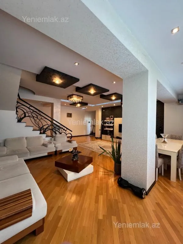 Satılır 3 otaqlı yeni tikili 160 m²