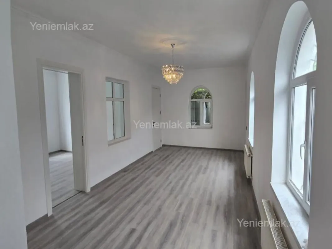 Satılır 3 otaqlı həyət evi 100 m²