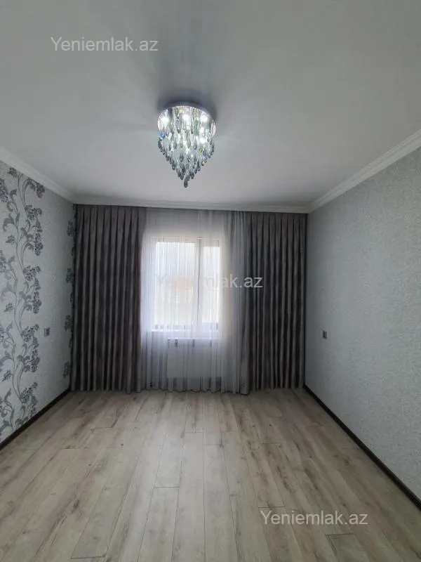 Satılır 5 otaqlı köhnə tikili 120 m²