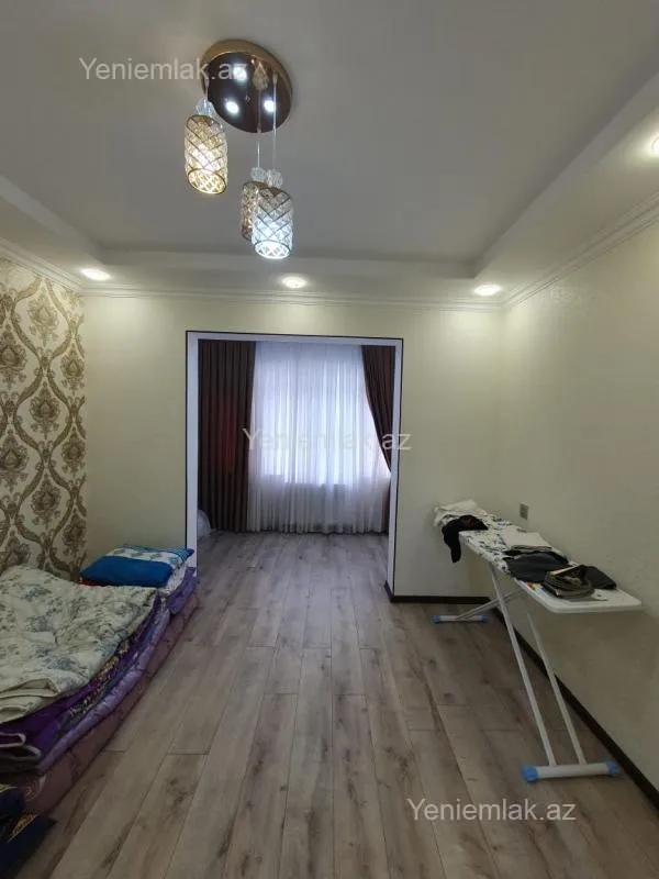Satılır 5 otaqlı köhnə tikili 120 m²