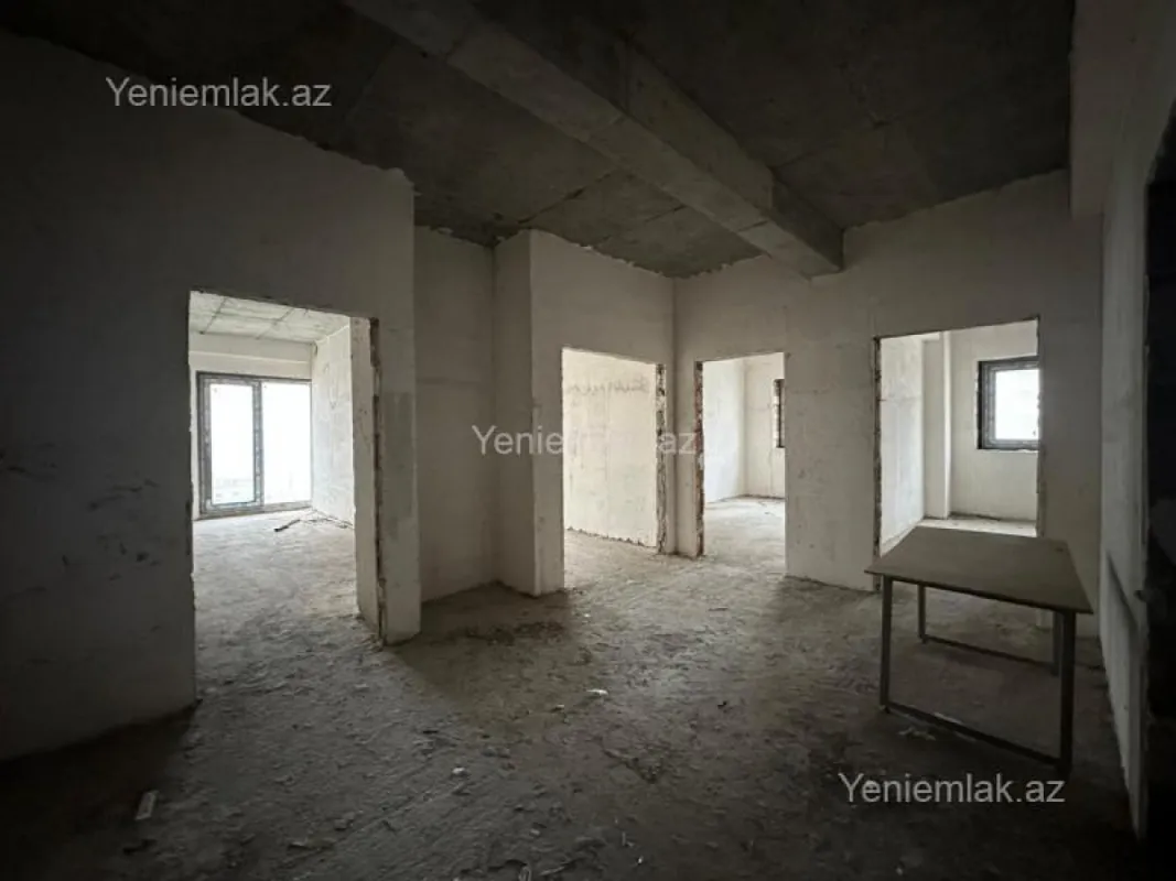 Satılır 3 otaqlı yeni tikili 162 m²