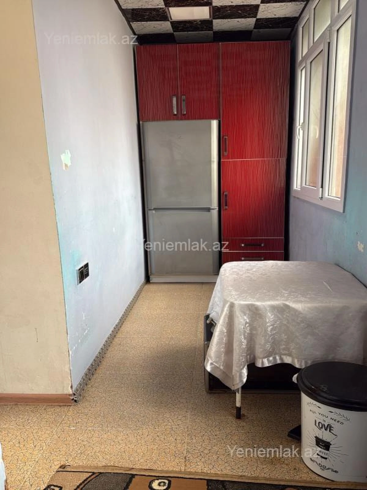 Satılır 2 otaqlı köhnə tikili 45 m²
