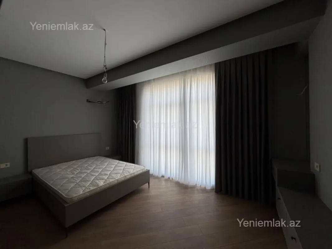 Satılır 3 otaqlı yeni tikili 127 m²
