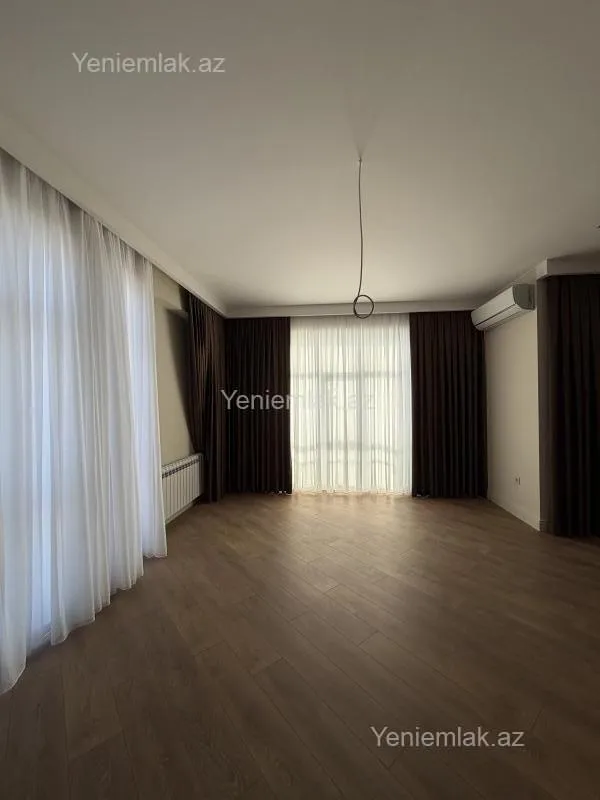 Satılır 3 otaqlı yeni tikili 127 m²