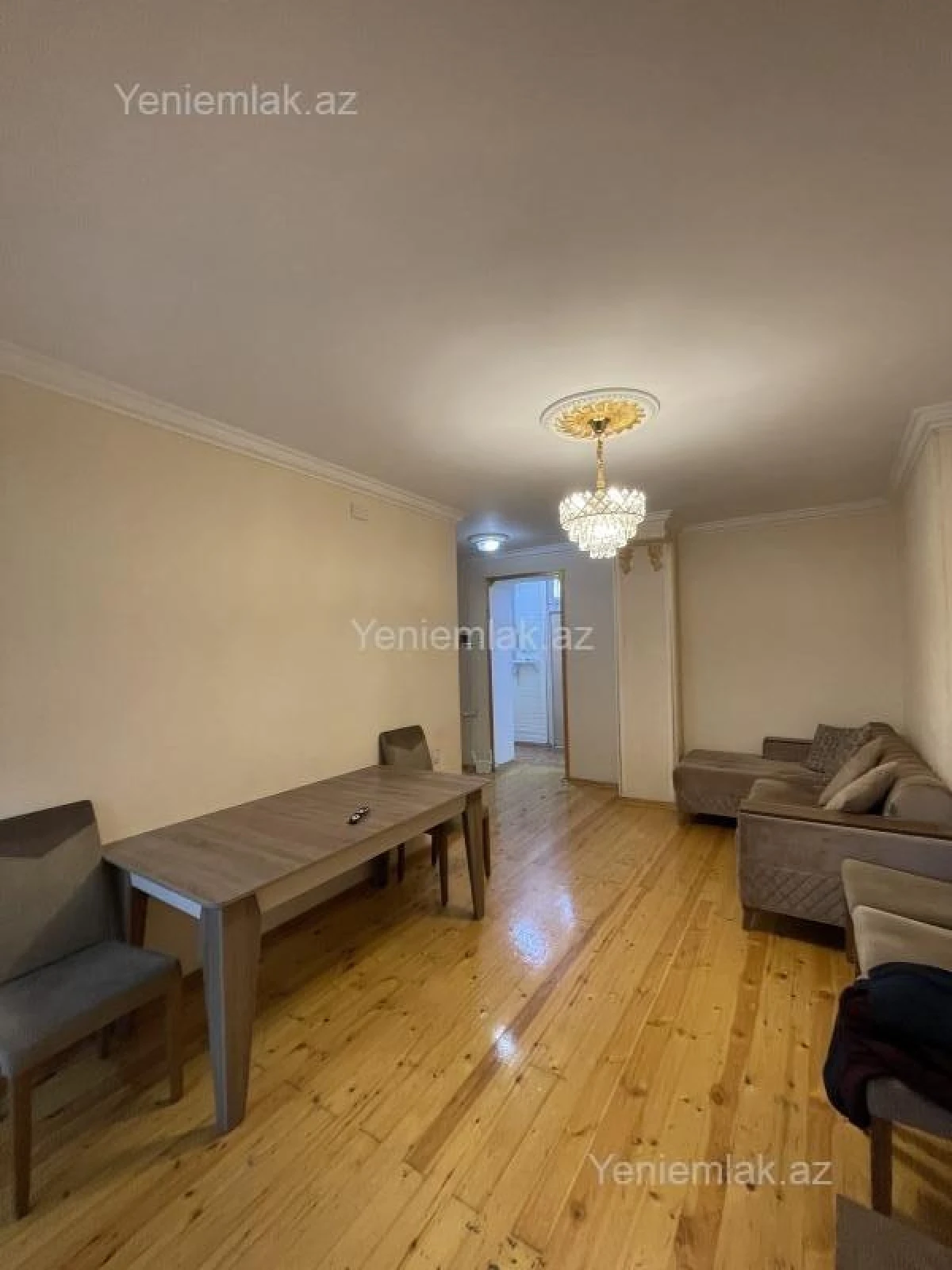 Satılır 2 otaqlı köhnə tikili 40 m²
