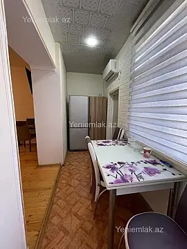 Satılır 2 otaqlı köhnə tikili 40 m²