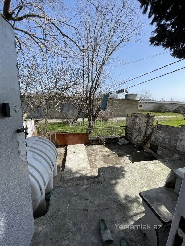 Satılır 2 otaqlı köhnə tikili 40 m²