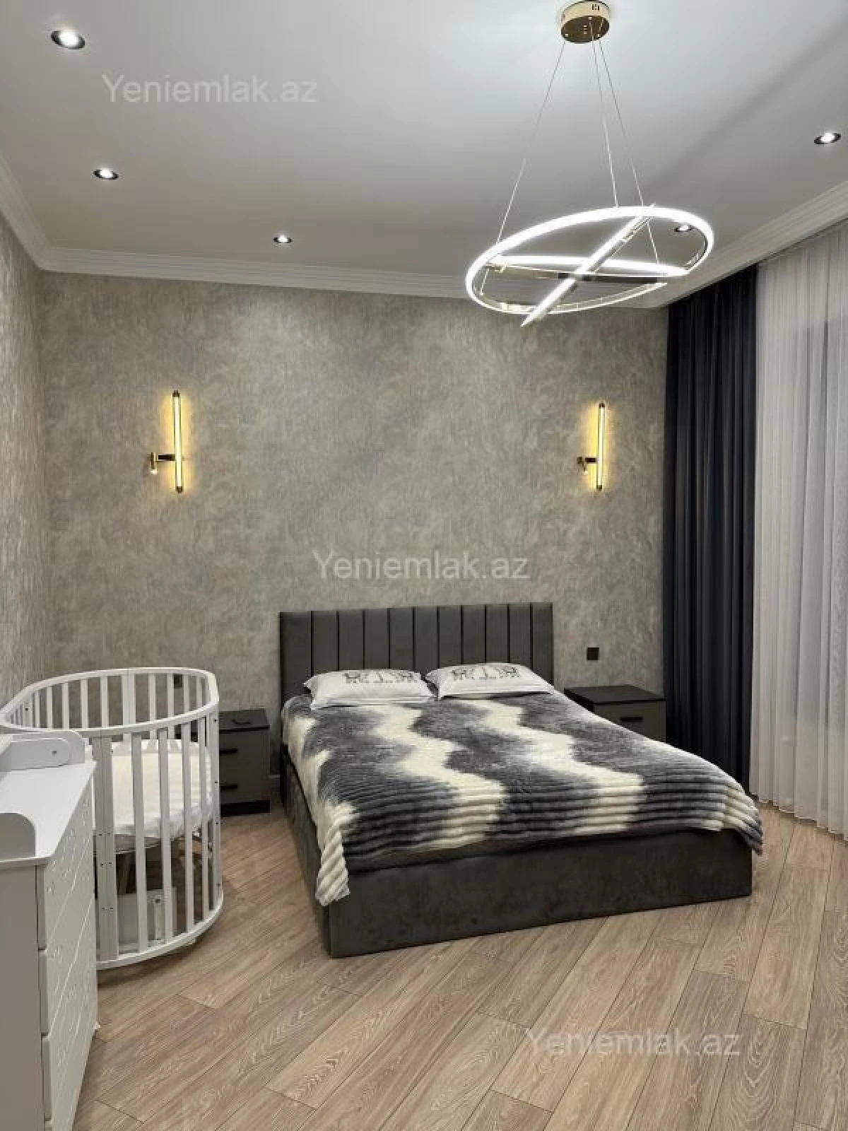 Satılır 6 otaqlı həyət evi 300 m²