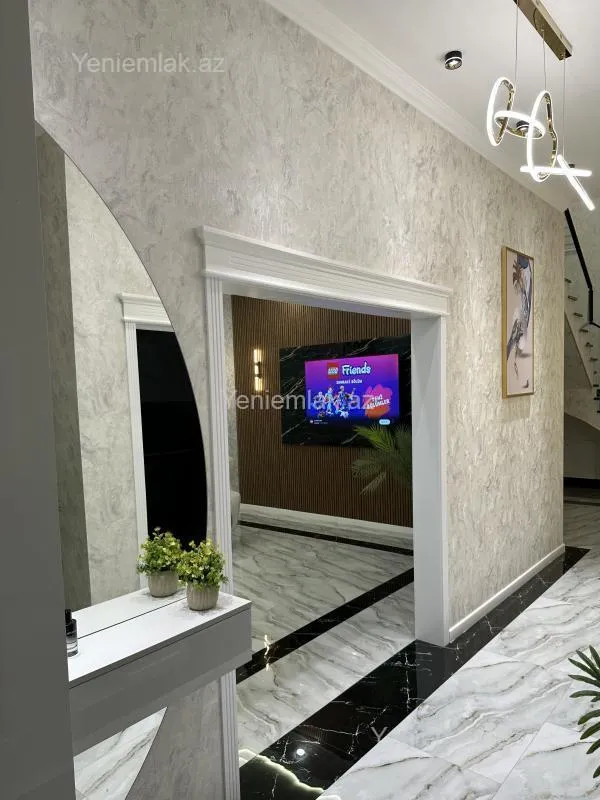 Satılır 6 otaqlı həyət evi 300 m²