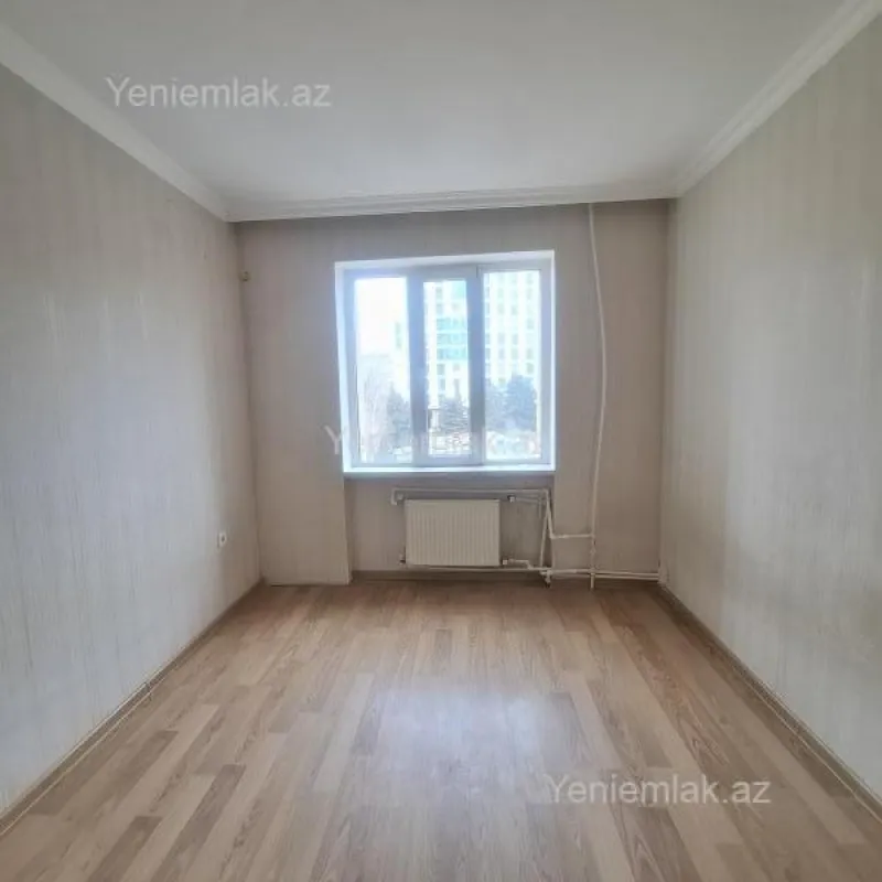 Satılır 3 otaqlı köhnə tikili 80 m²