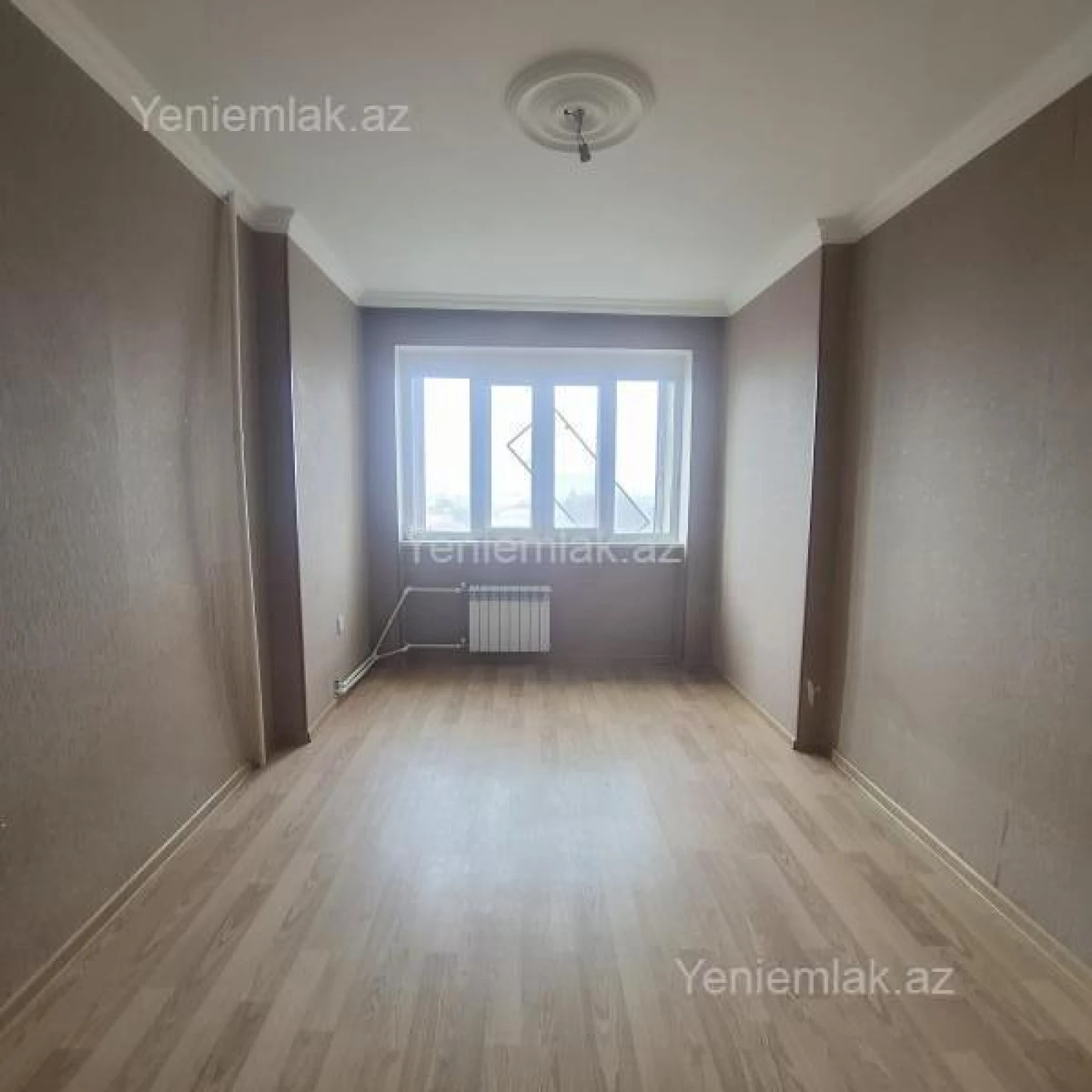 Satılır 3 otaqlı köhnə tikili 80 m²