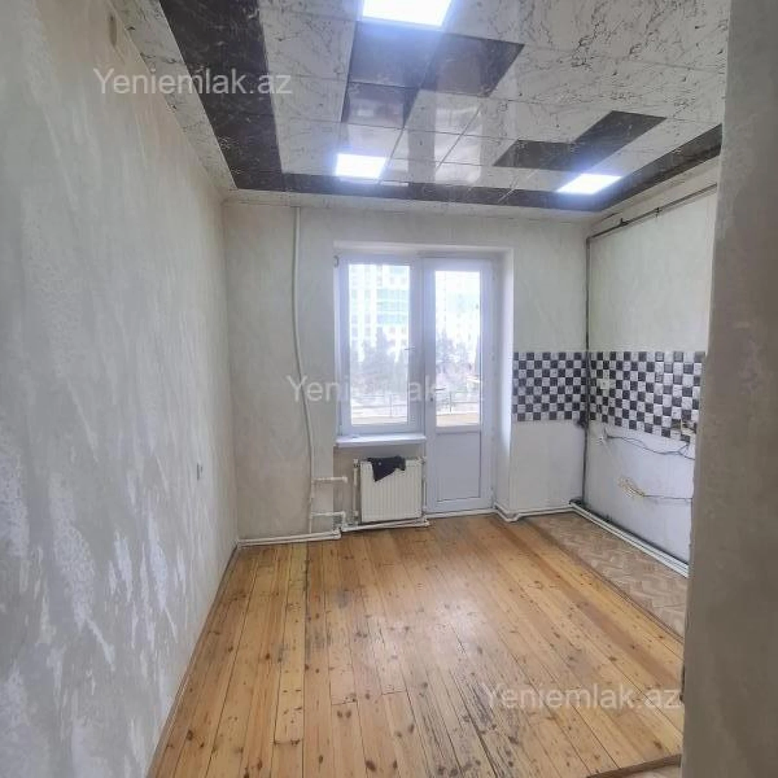 Satılır 3 otaqlı köhnə tikili 80 m²