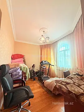 Satılır 5 otaqlı həyət evi 220 m²