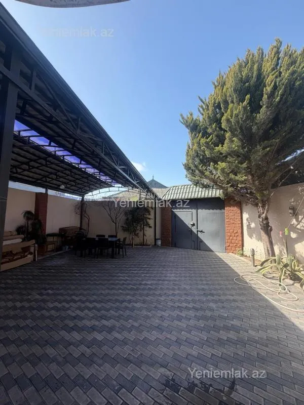 Satılır 5 otaqlı həyət evi 220 m²