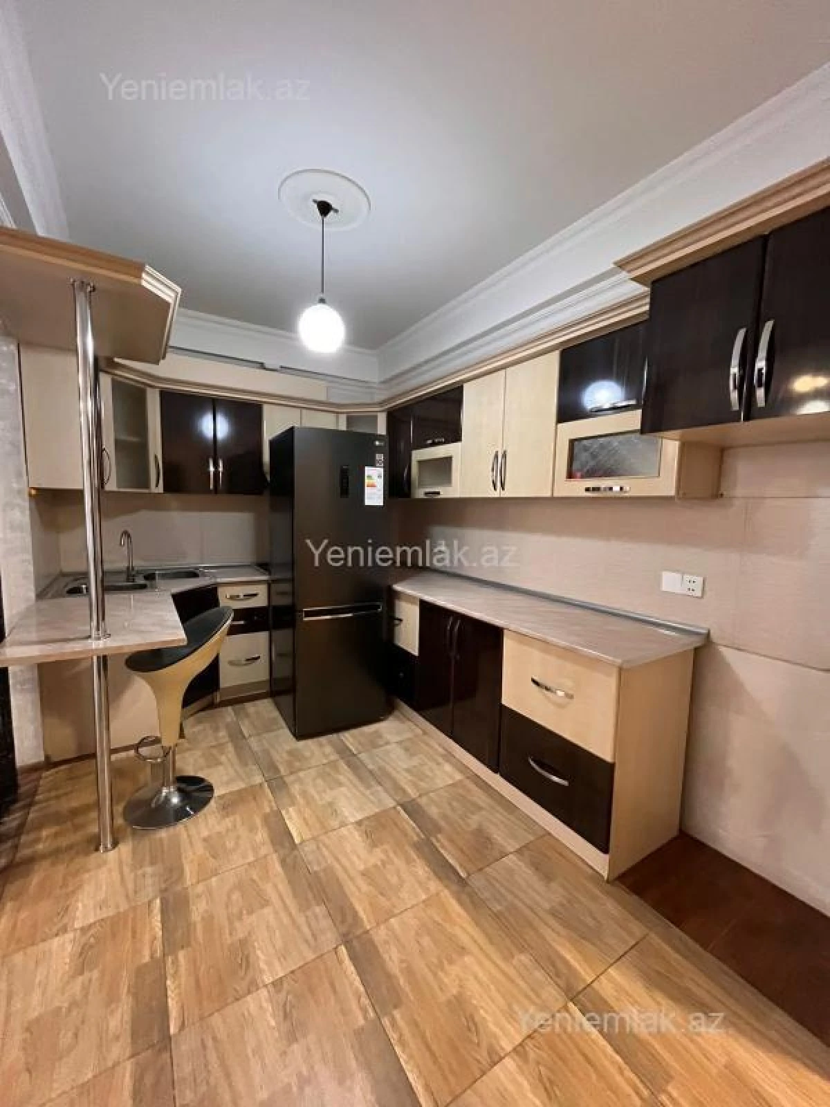 Satılır 2 otaqlı yeni tikili 60 m²