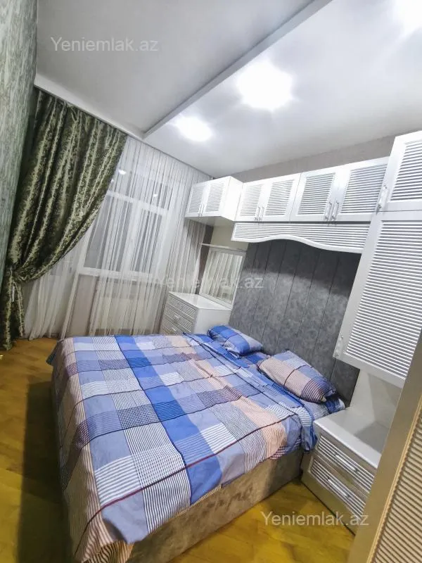 Satılır 2 otaqlı yeni tikili 75 m²