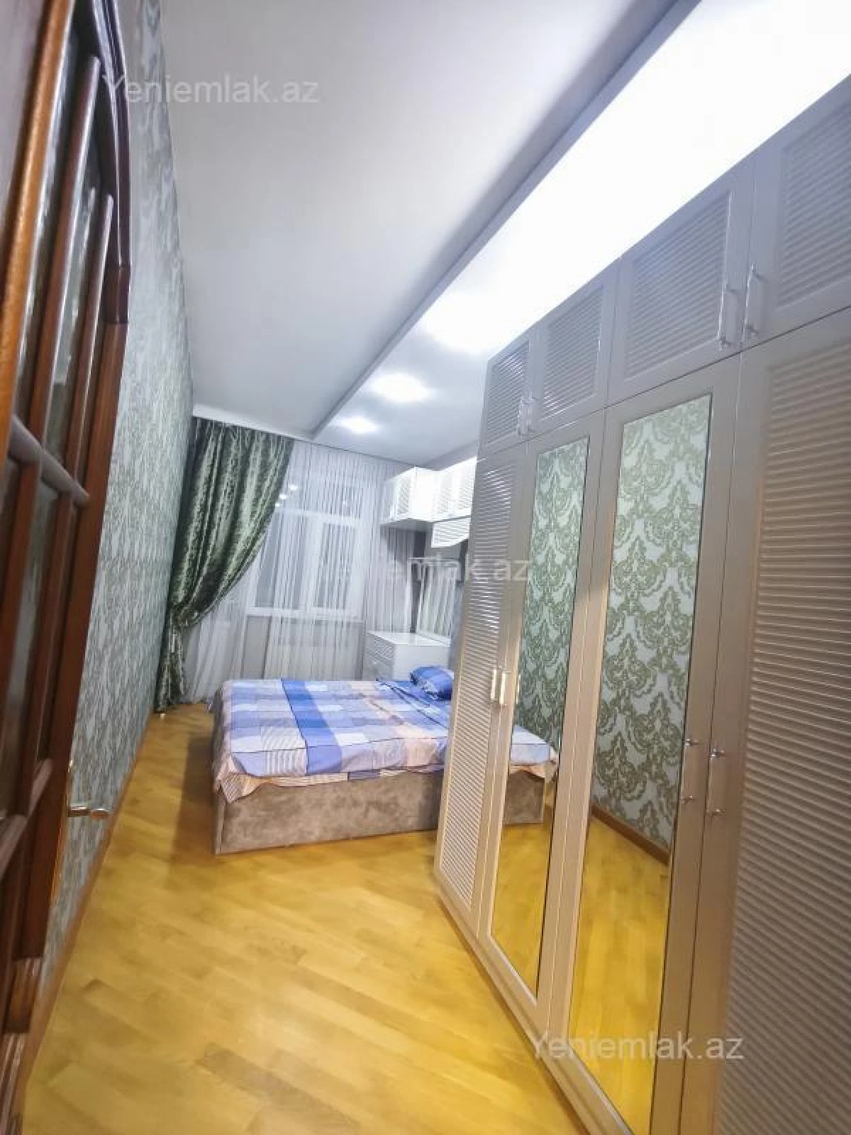 Satılır 2 otaqlı yeni tikili 75 m²