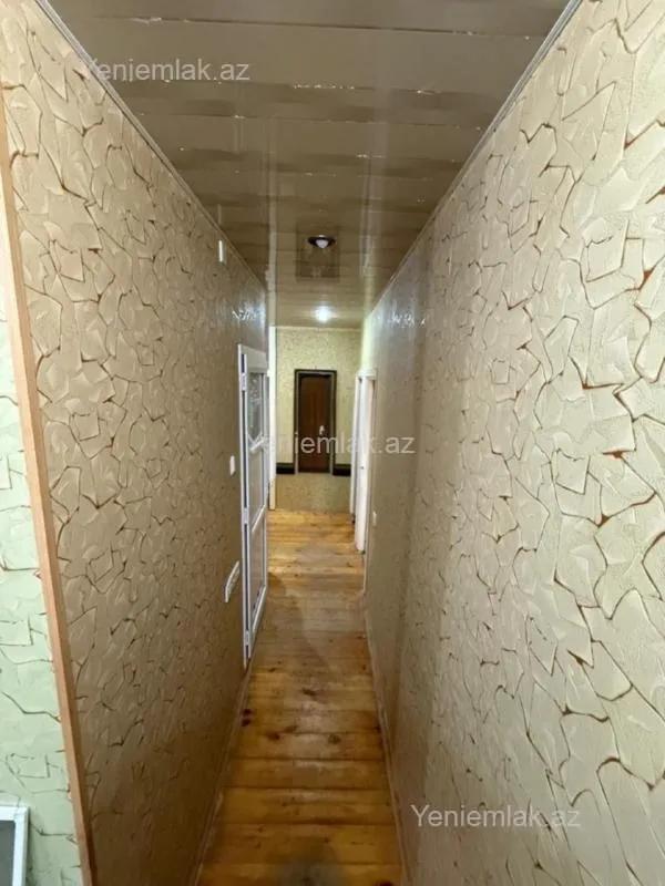 Satılır 4 otaqlı köhnə tikili 105 m²