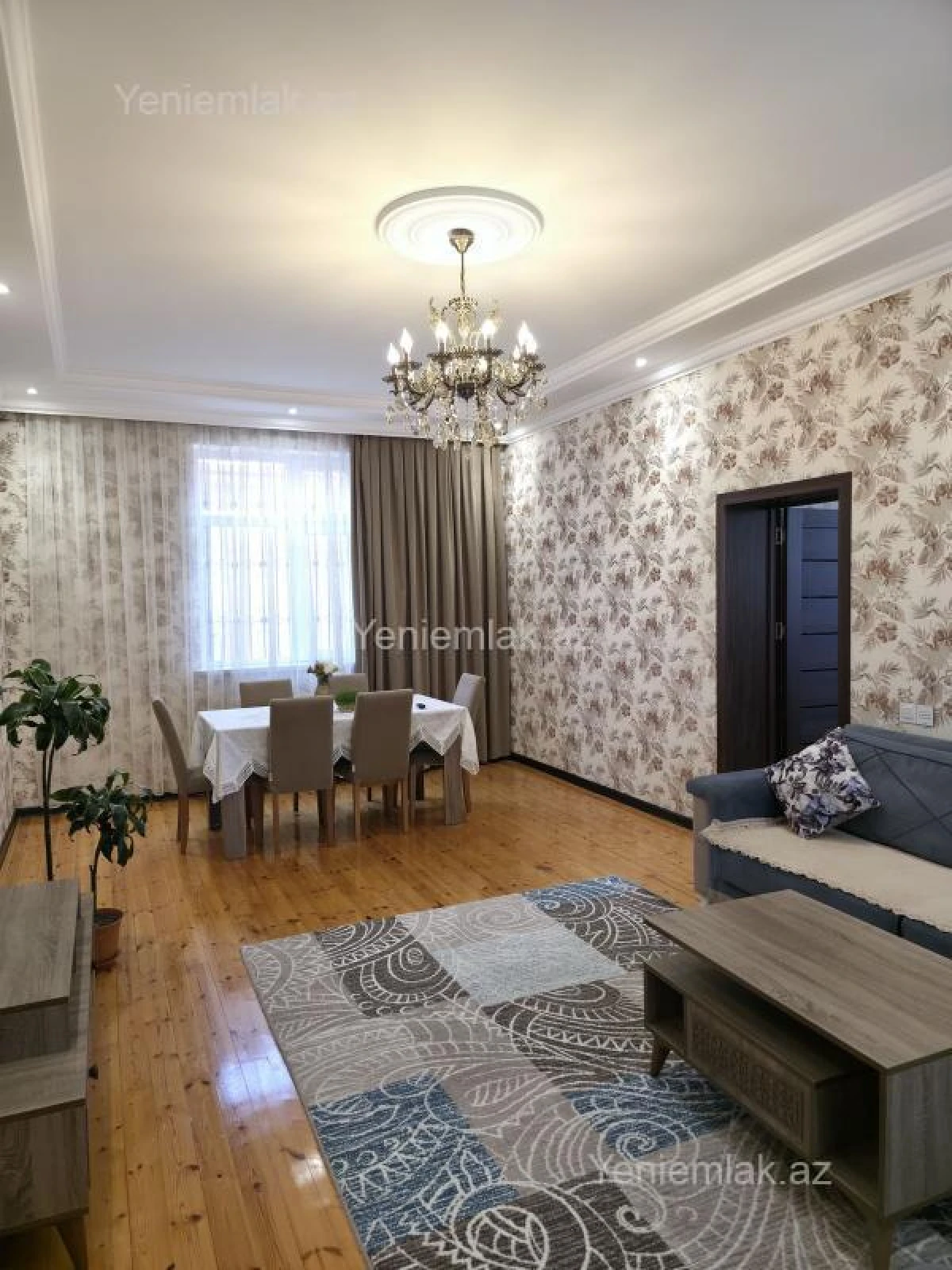 Satılır 4 otaqlı həyət evi 200 m²