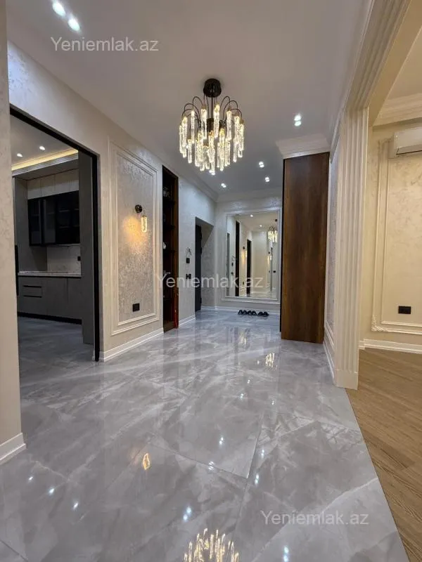 Satılır 3 otaqlı yeni tikili 120 m²