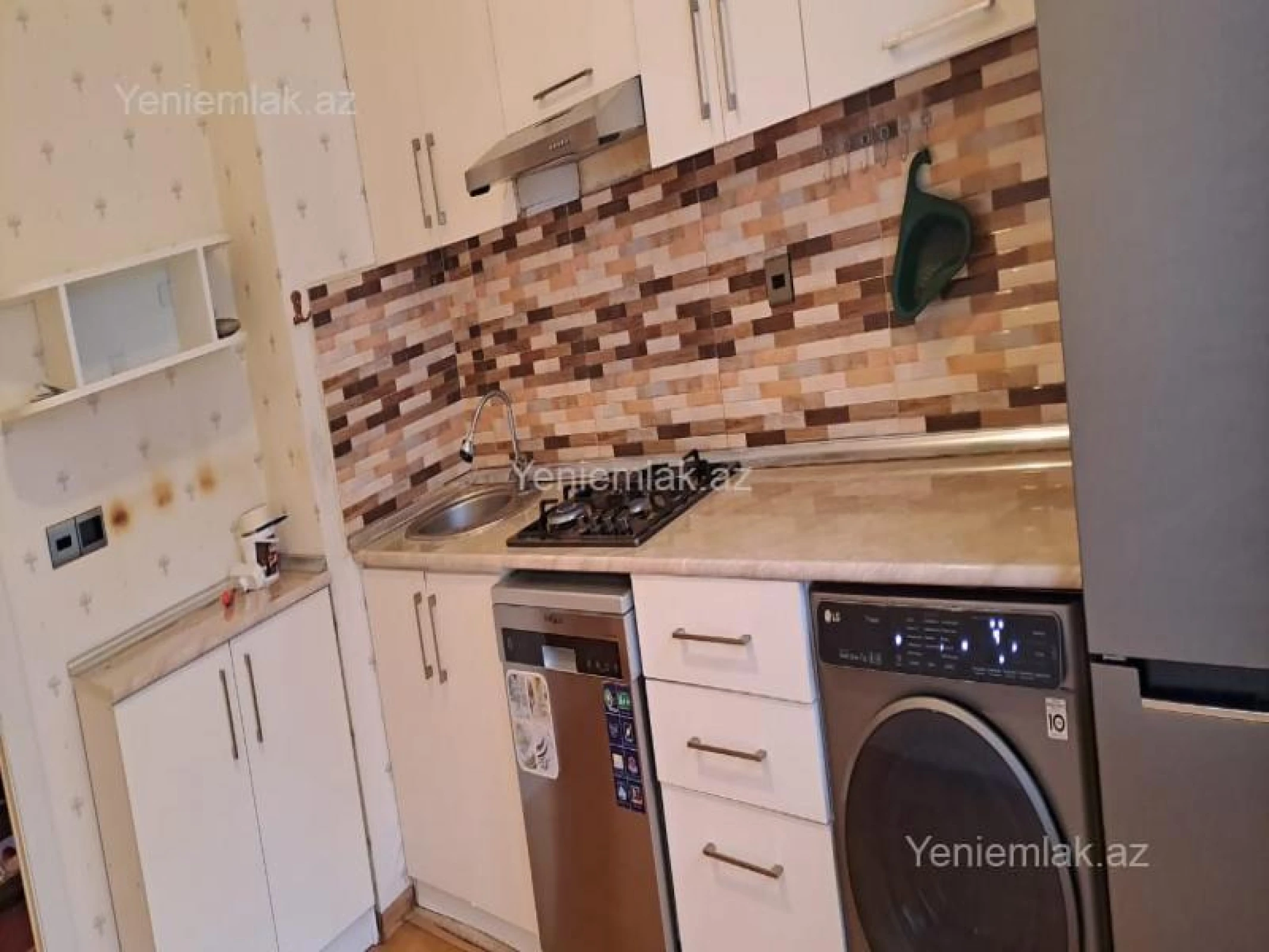Satılır 2 otaqlı yeni tikili 60 m²