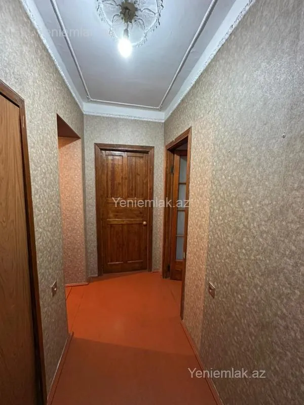 Satılır 3 otaqlı köhnə tikili 85 m²