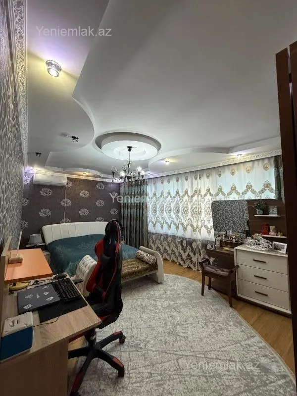 Satılır 2 otaqlı yeni tikili 82 m²