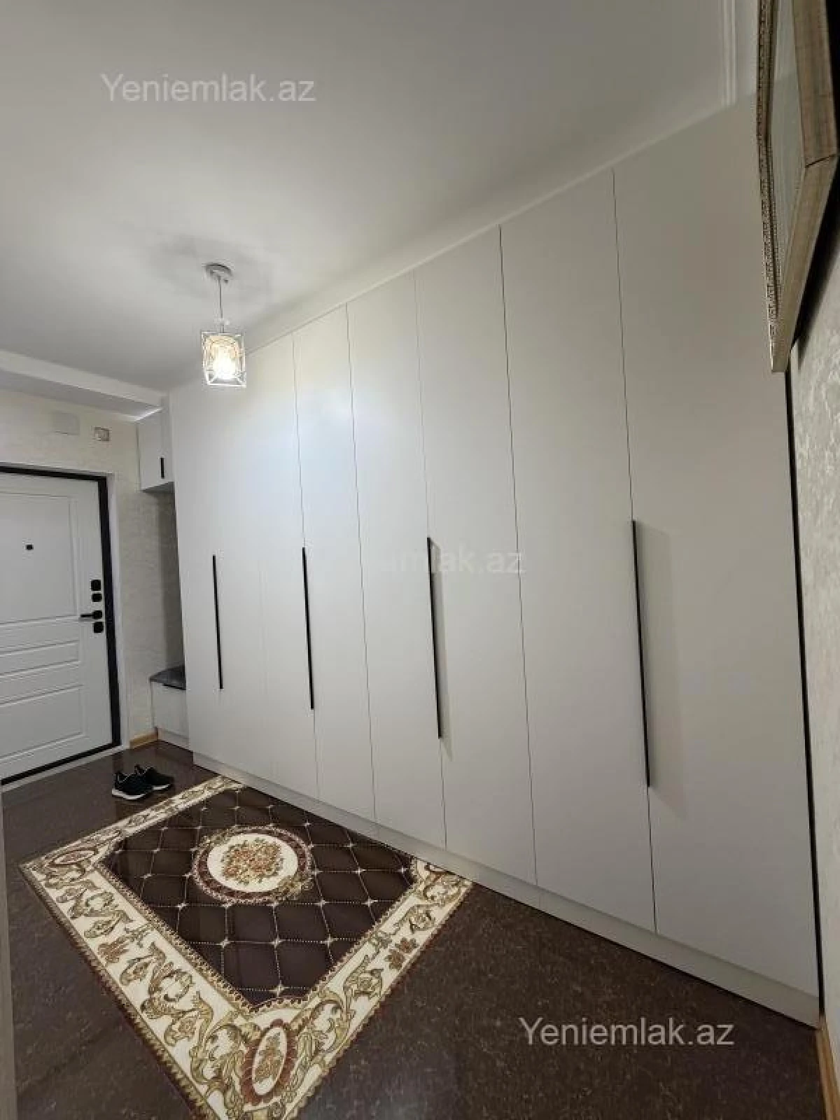 Satılır 2 otaqlı yeni tikili 82 m²