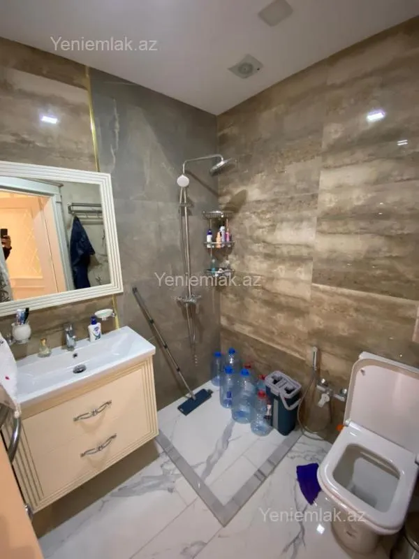 Satılır 3 otaqlı yeni tikili 110 m²