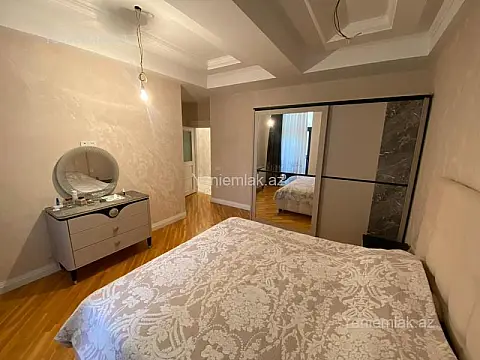 Satılır 3 otaqlı yeni tikili 110 m²