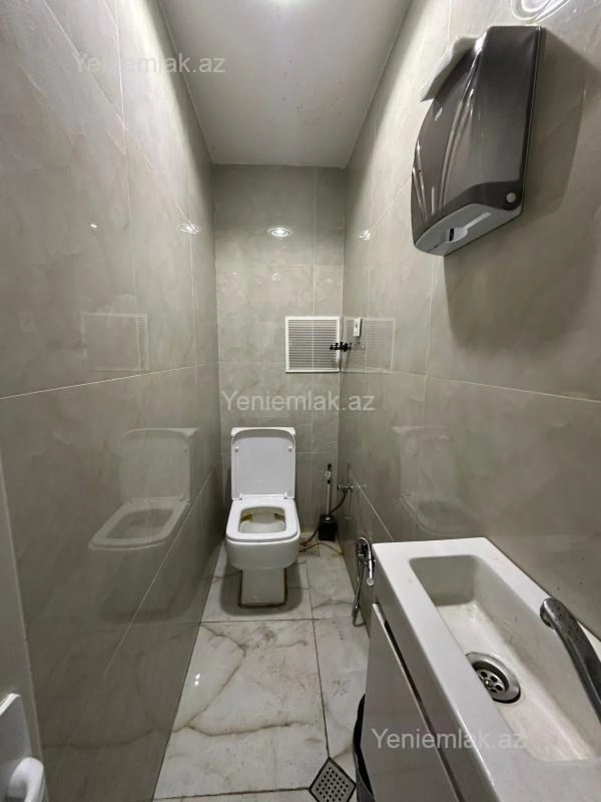 Satılır 3 otaqlı obyekt 101 m²