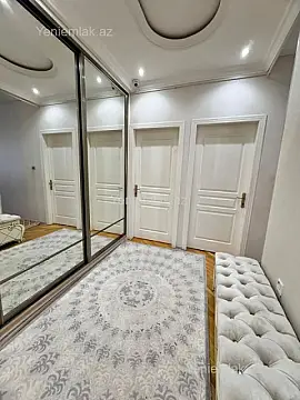 Satılır 4 otaqlı köhnə tikili 110 m²