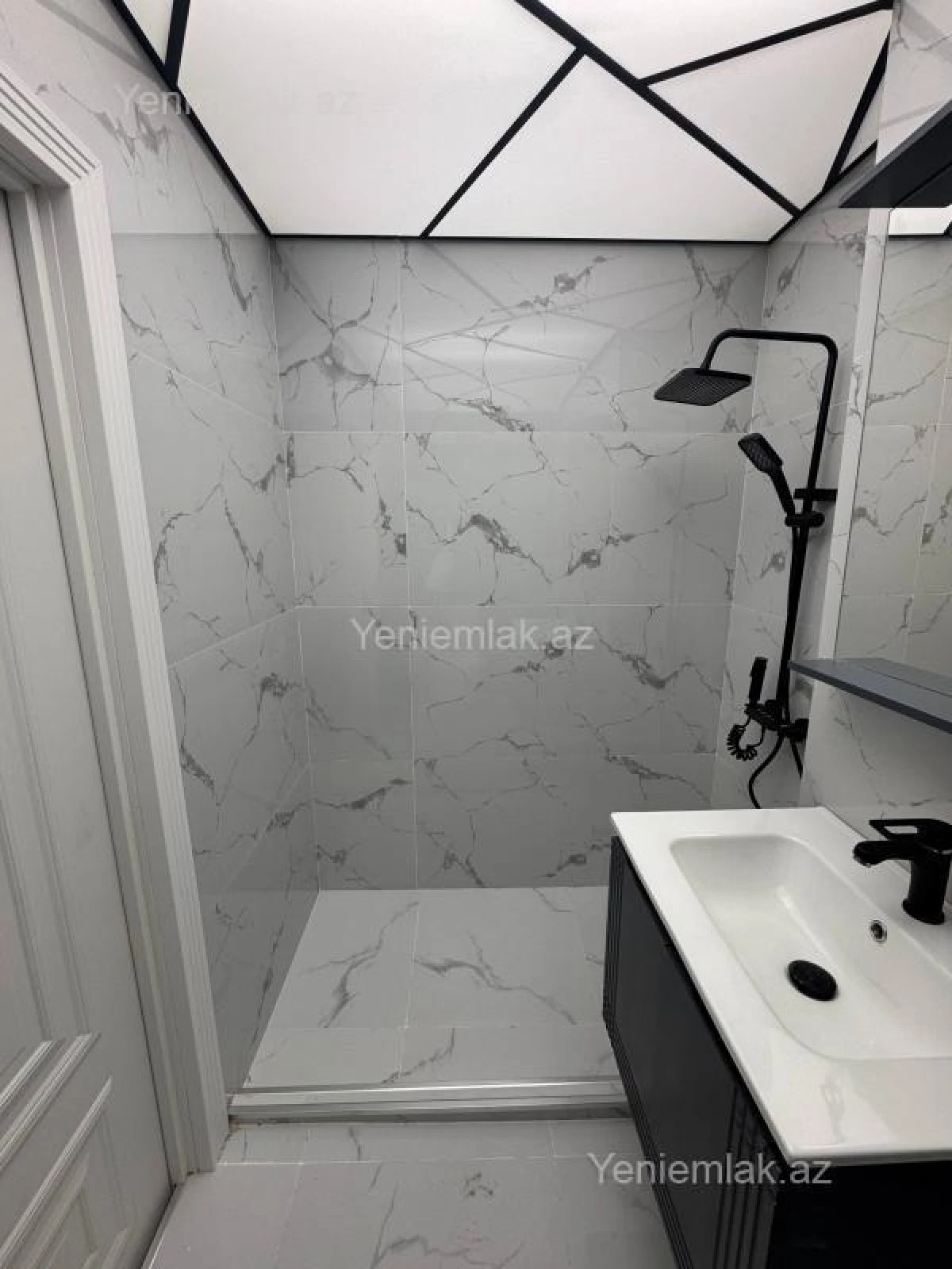 Satılır 3 otaqlı yeni tikili 86 m²