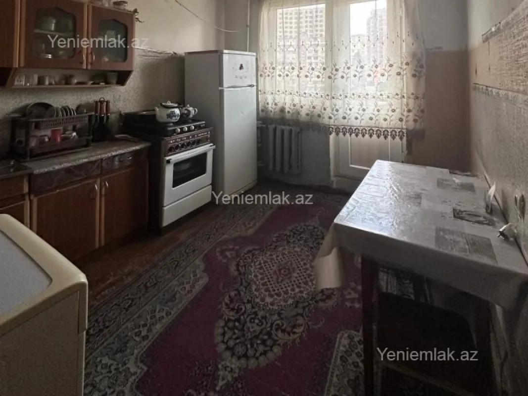 Satılır 3 otaqlı köhnə tikili 70 m²
