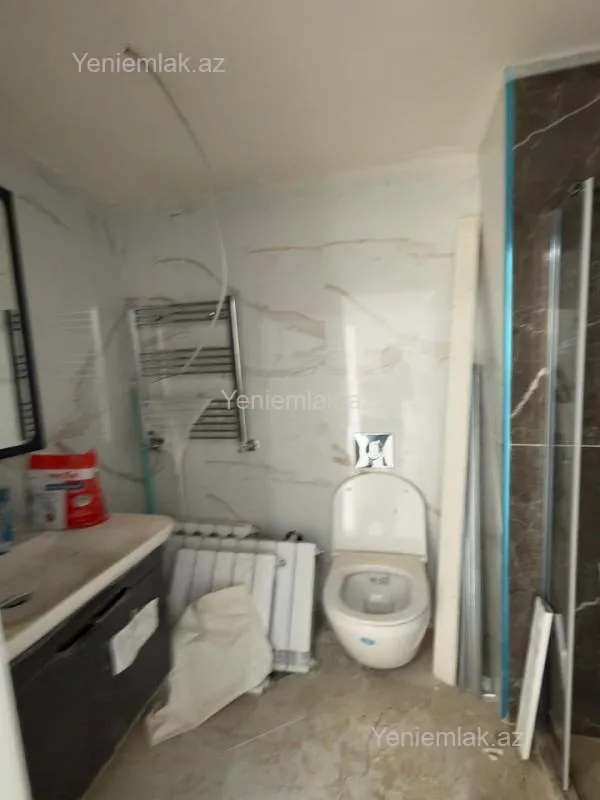 Satılır 3 otaqlı yeni tikili 83 m²