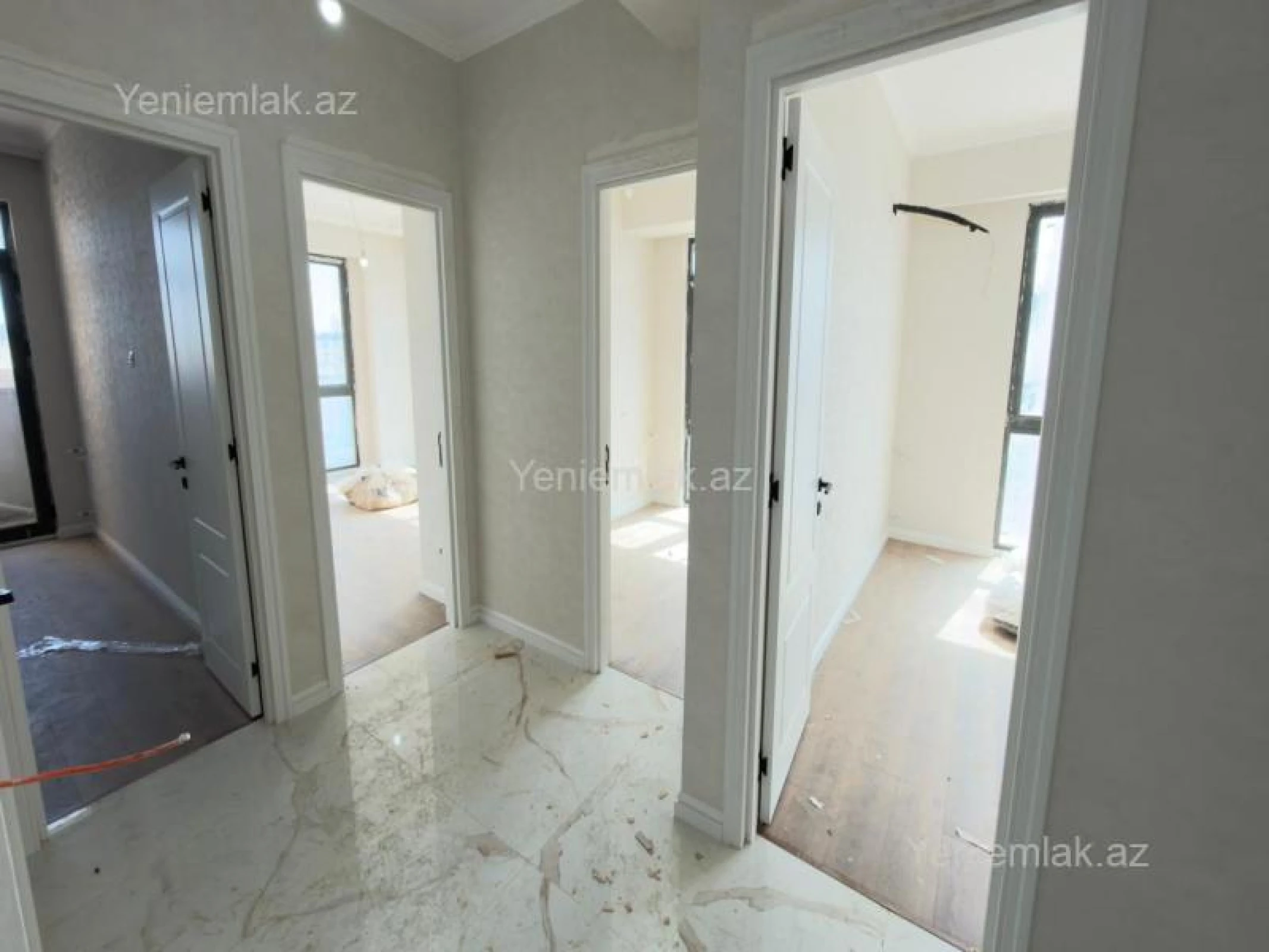 Satılır 3 otaqlı yeni tikili 83 m²