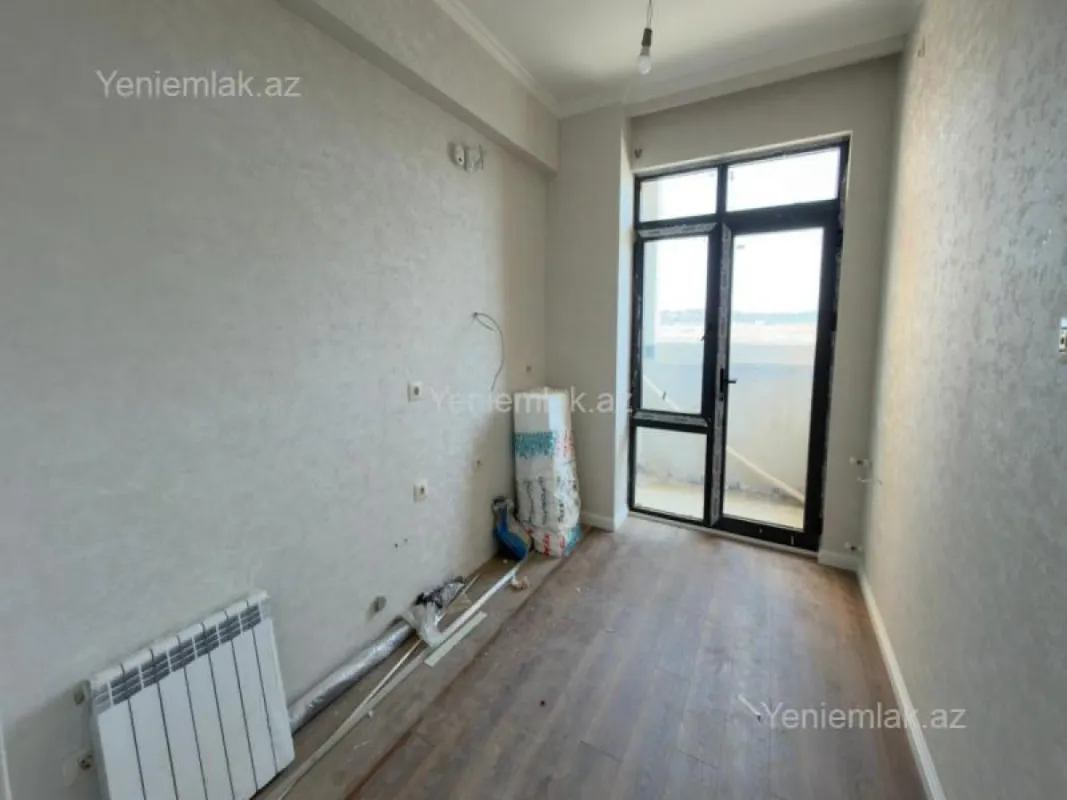 Satılır 3 otaqlı yeni tikili 83 m²