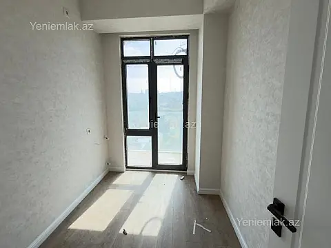 Satılır 3 otaqlı yeni tikili 83 m²